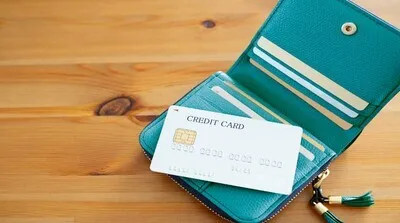 クレジットカードの名義変更が必要なタイミングは？
