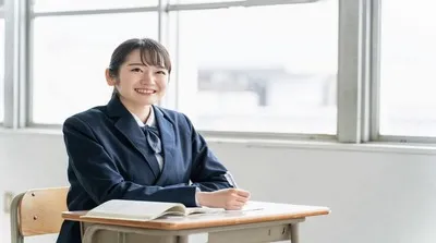 高校生はクレジットカードを作れる？申込方法を解説