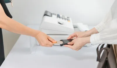 クレジットカードの基本的な使い方や支払方法を紹介