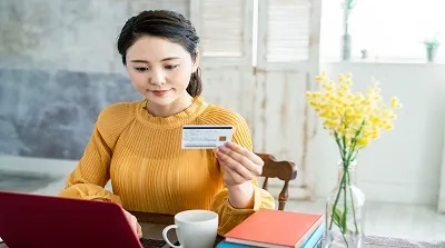 クレジットカードで振込みできる？方法や注意点を解説