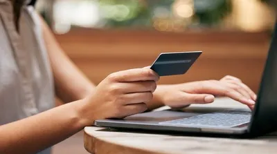 クレジットカードの繰上げ返済｜やり方やメリットは？