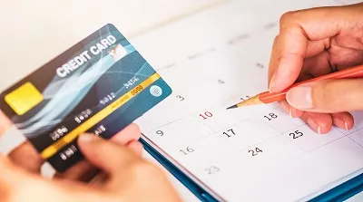 クレジットカードの支払いに1日でも遅れるとどうなる？