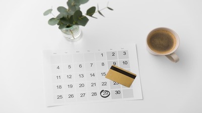 クレジットカードの審査時間は？長引く原因や短縮のコツ